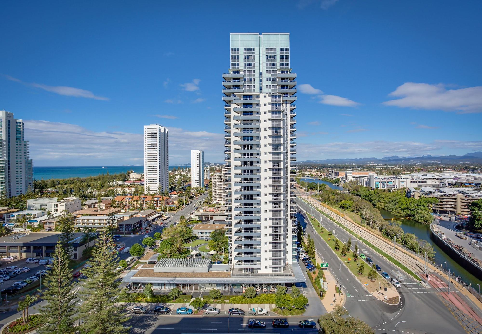 Mantra Broadbeach On The Park Gold Coast Exterior photo